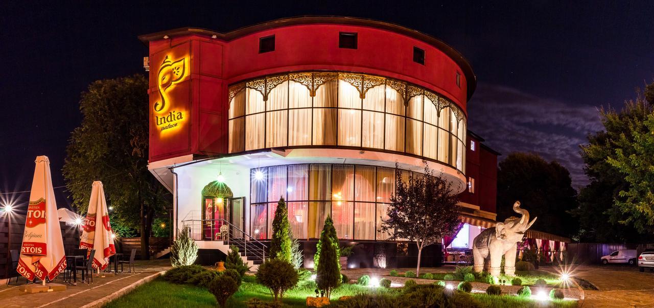 India Palace Hotel Jarkov Exterior foto
